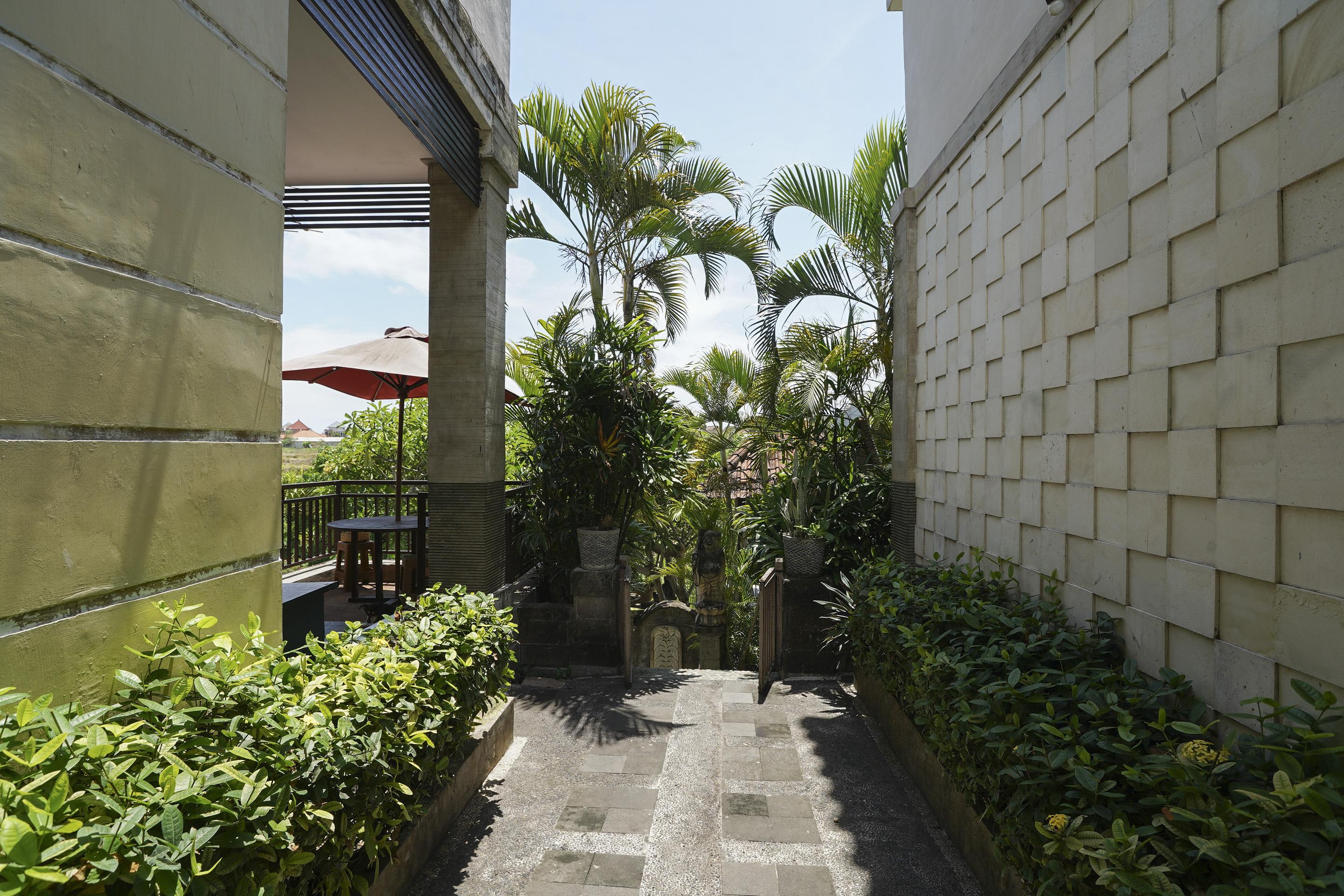 Oyo 2321 Griya Shanti Homestay Ketewel Esterno foto