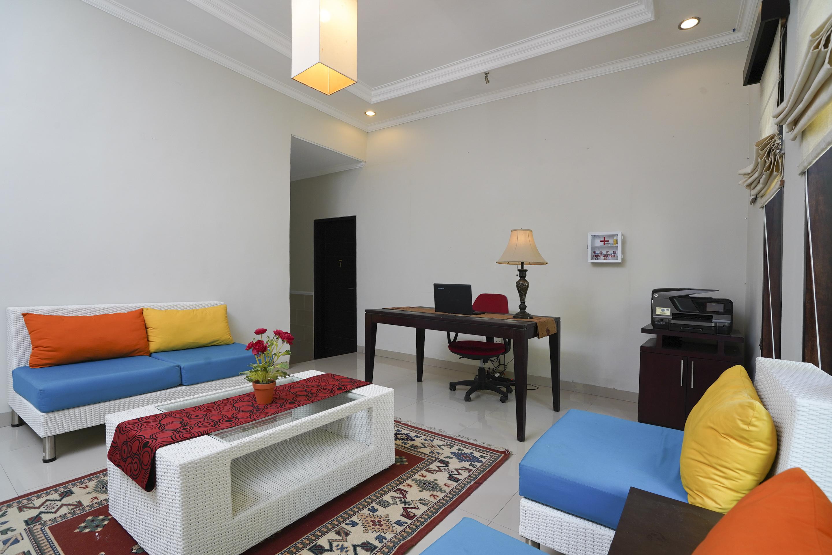 Oyo 2321 Griya Shanti Homestay Ketewel Esterno foto